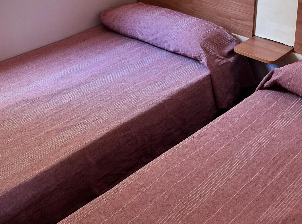 Bungalows Zaragoza Camping المظهر الخارجي الصورة
