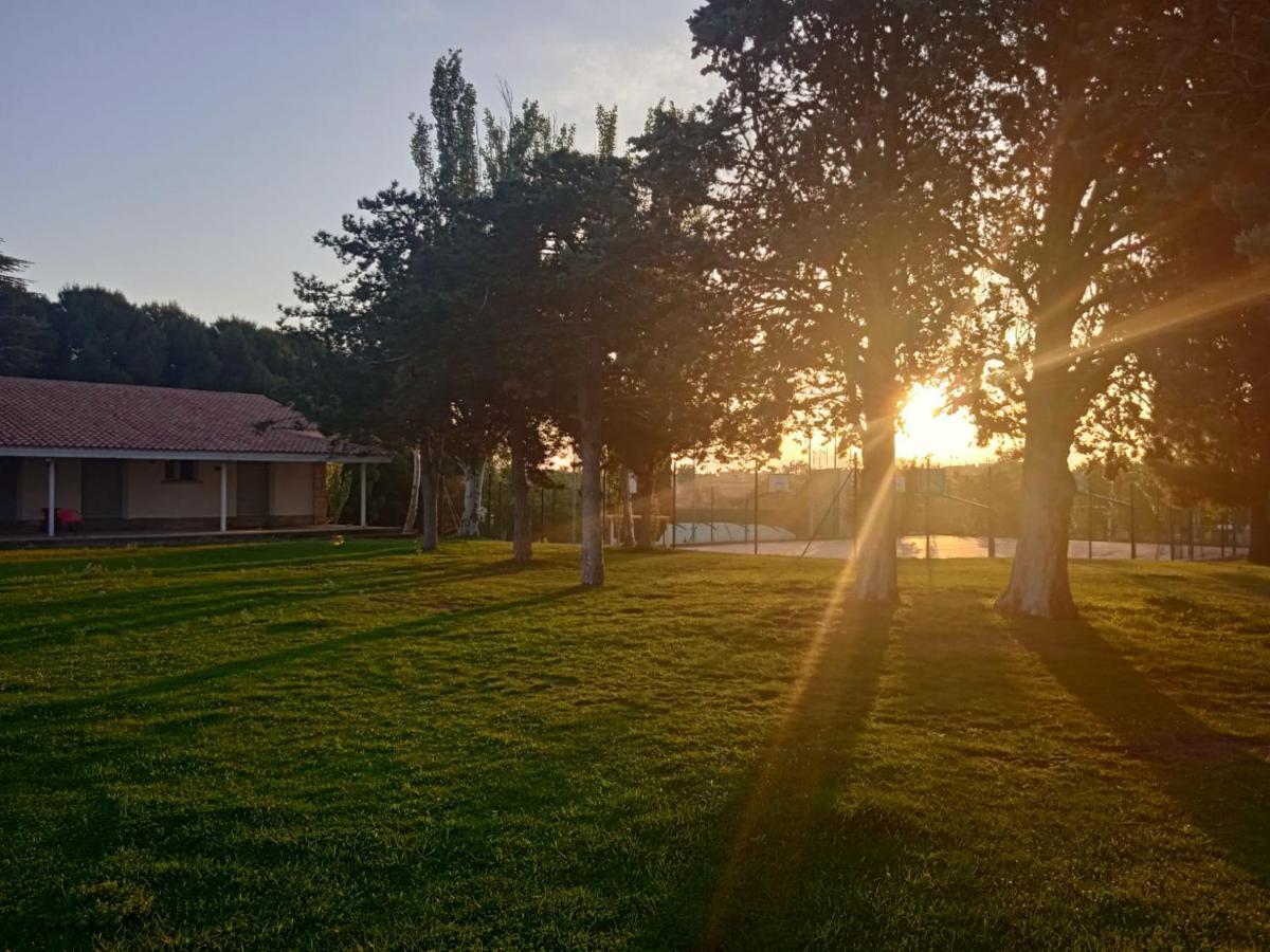 Bungalows Zaragoza Camping المظهر الخارجي الصورة