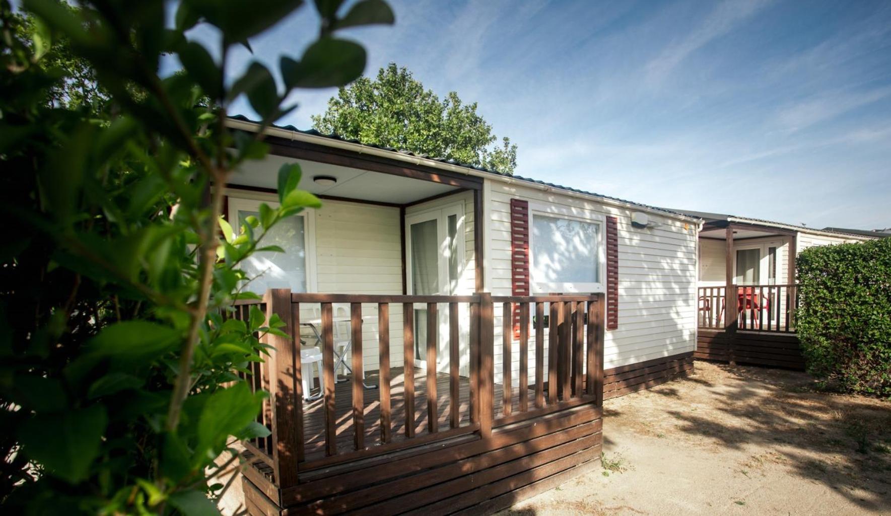 Bungalows Zaragoza Camping المظهر الخارجي الصورة